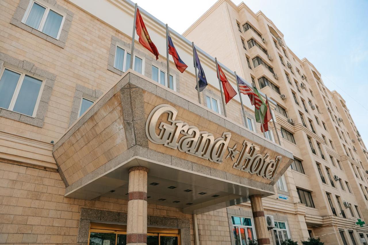 Grand Hotel Bisjkek Buitenkant foto