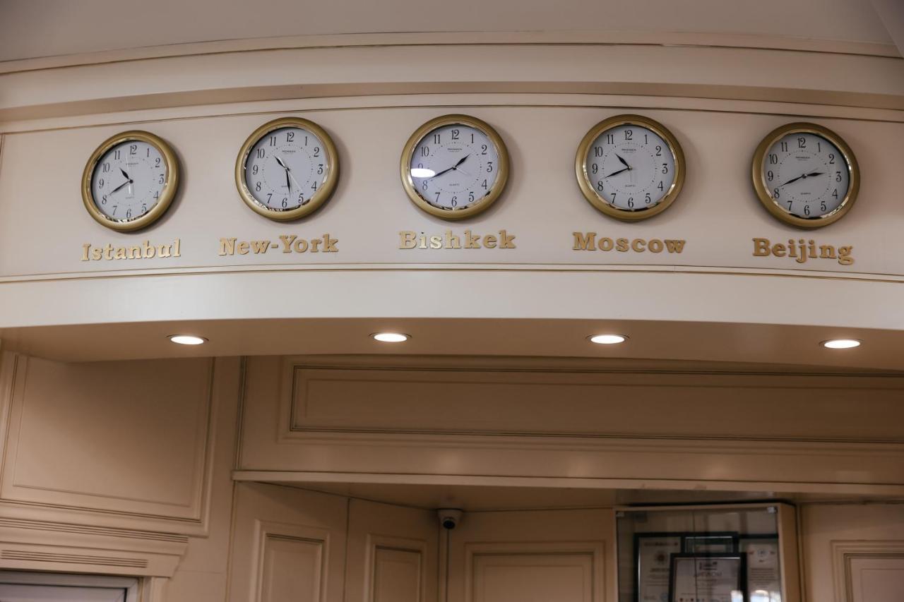 Grand Hotel Bisjkek Buitenkant foto