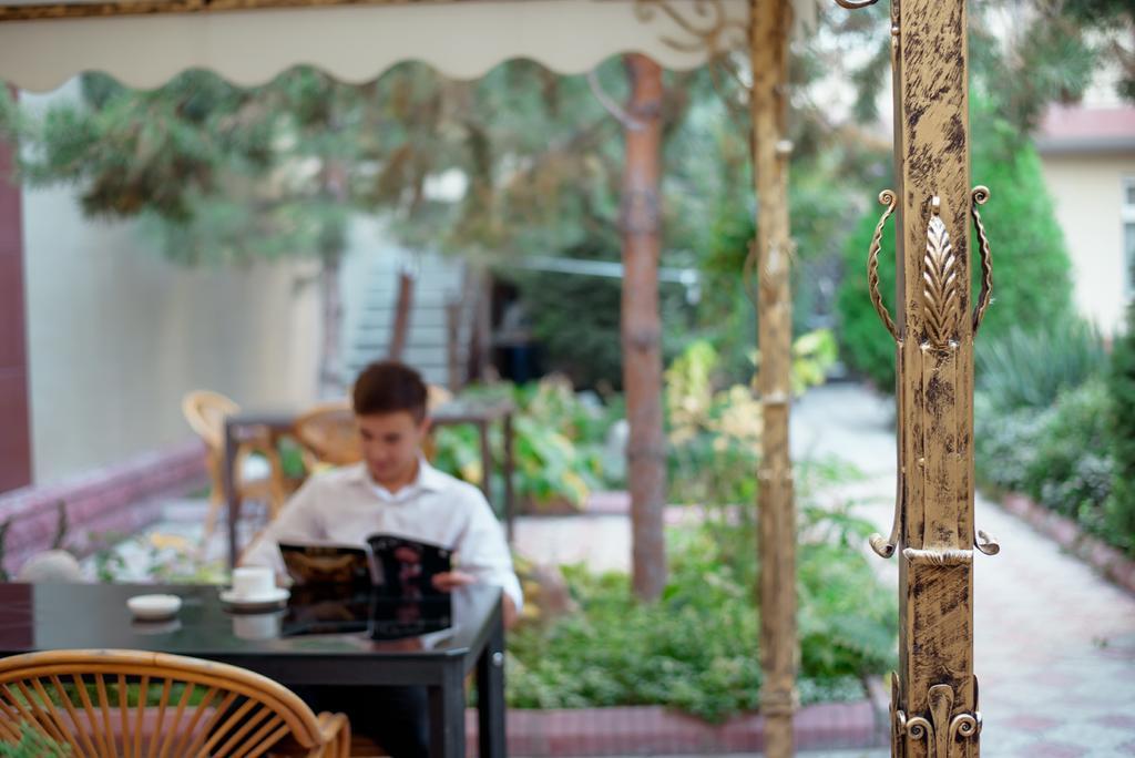 Grand Hotel Bisjkek Buitenkant foto